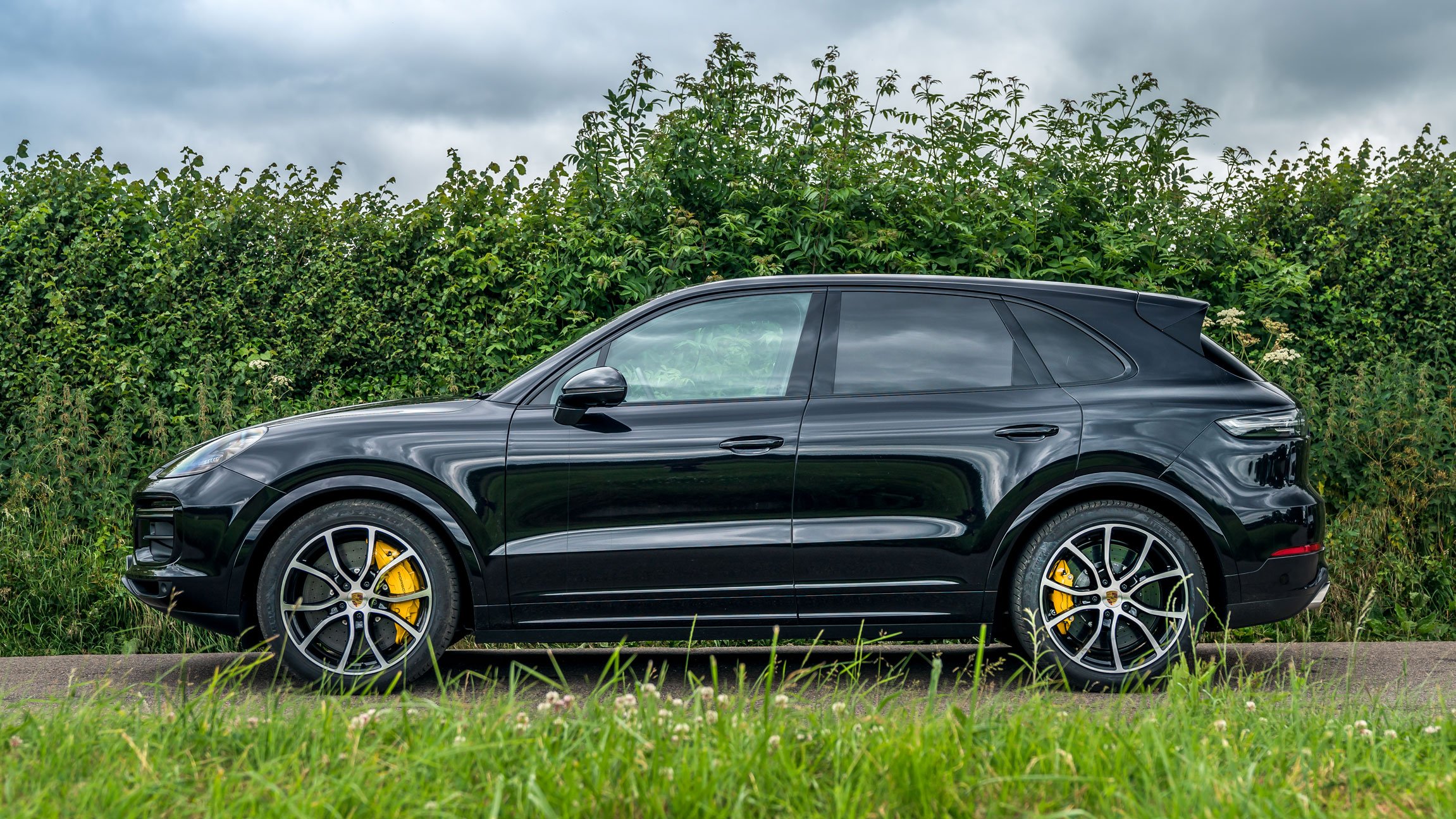 Porsche Cayenne Review & Prices 2023 AutoTrader UK